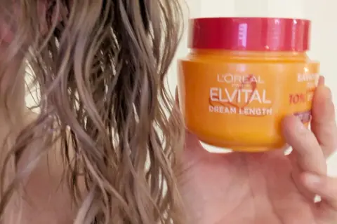 Hårinpackning för blekt hår. L'Oréal Elvital Dream Length räddar torrt och skadat hår.